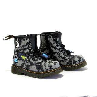 Dr Martens 1460 Space Hydro Leather Baby 23