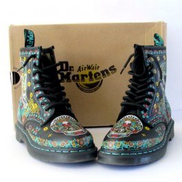 Ref 0020 A.JPG Dr Martens boots 1460 Skull multi backhand pointure 37 Dr Martens 1460 Skull Multi Backhand 37